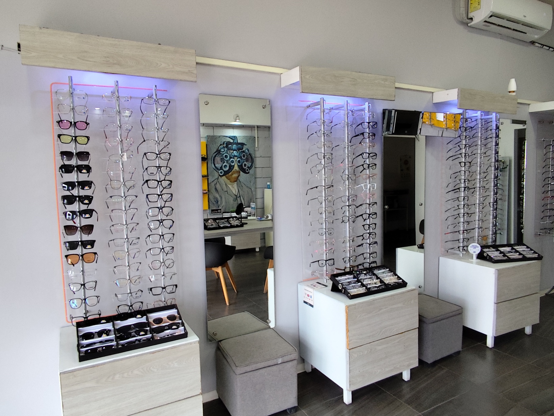 Sucursal Valle del Sol de Optical R&B